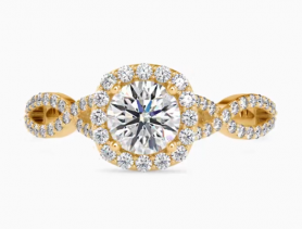 Chic Diamond Engagement Ring